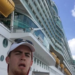 Meet your Posher, Wade